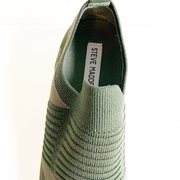 New with tags Steve Madden camouflage Slip on flatforms size 6 - Picture 5 of 7